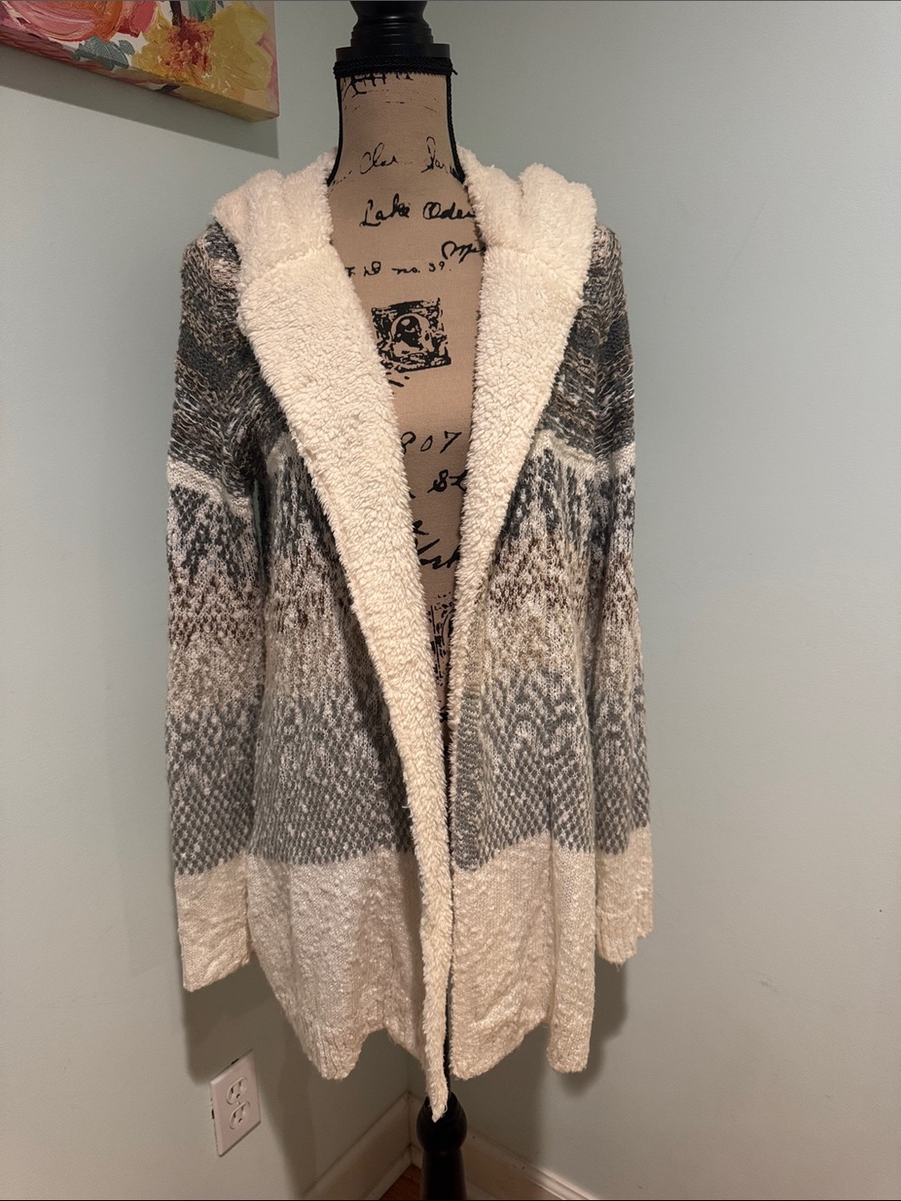 Cozy Hooded Open-Front Knit Cardigan Sweater in Cream and Gray size small
